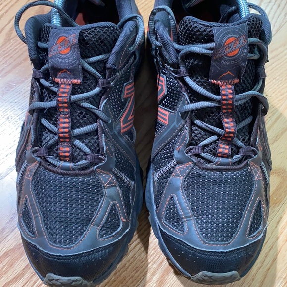 New Balance Mt573 Trail Running Shoes 